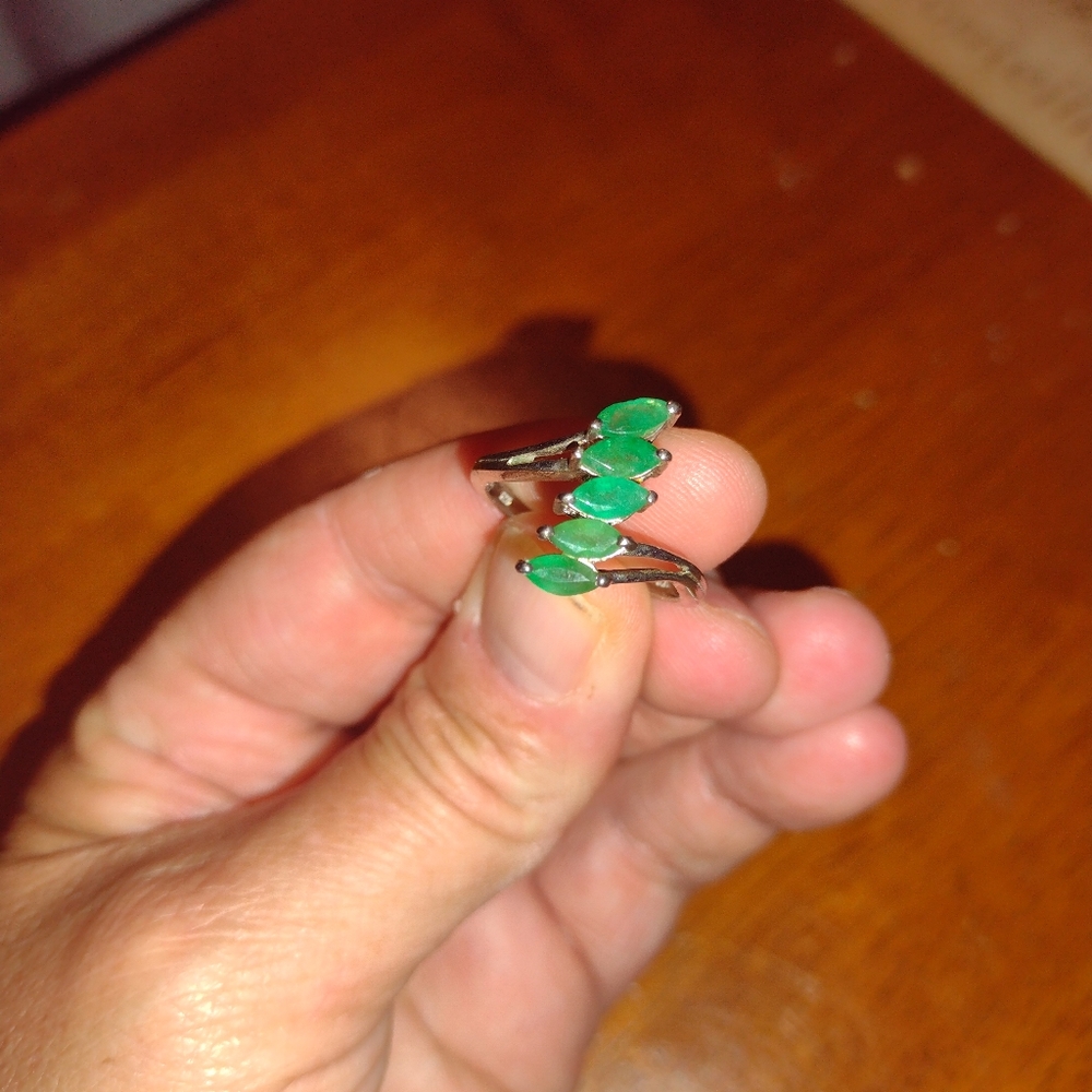 Ring - Picture 3 of 5
